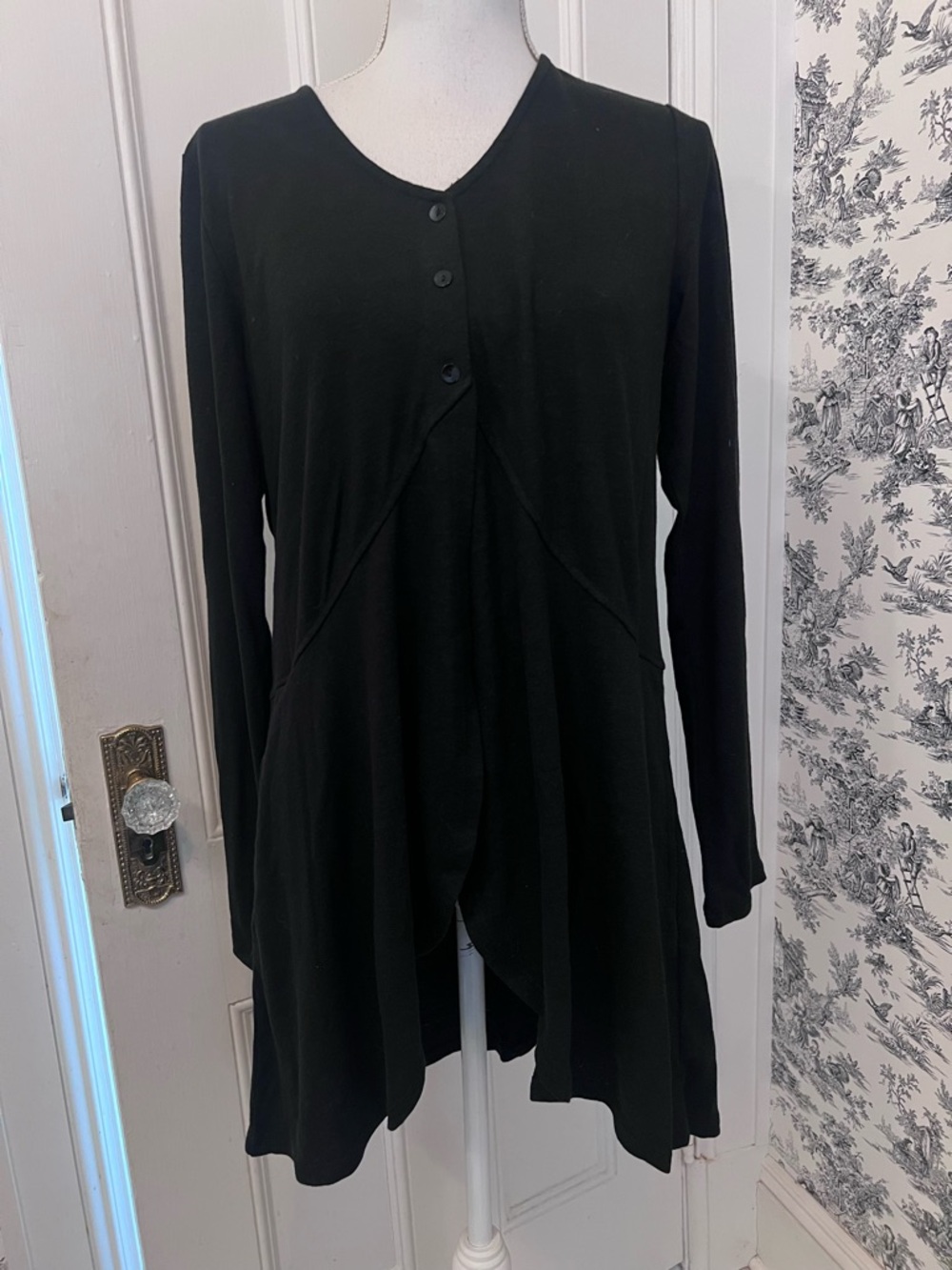 LOGO by Lori Goldstein Black Button-Front Long Sleeve Draped Cardigan size XL